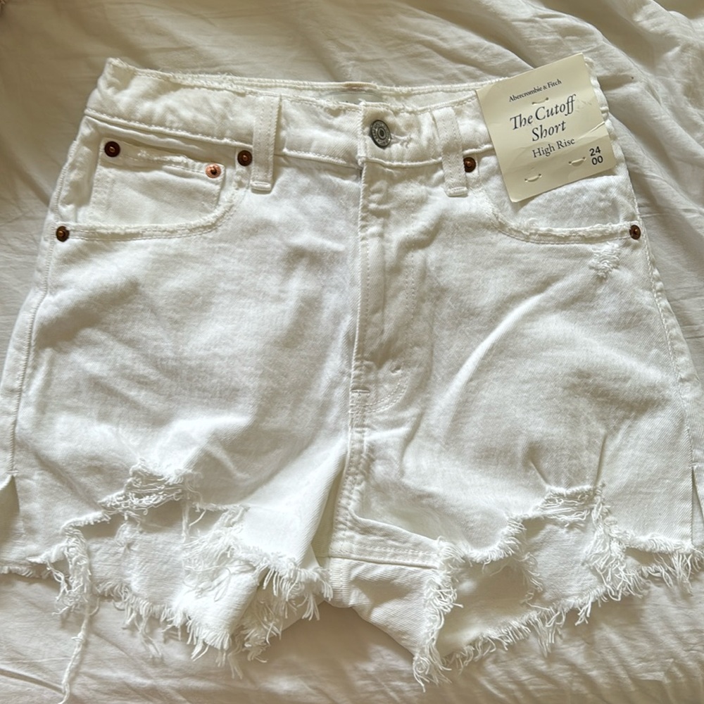 NWT Abercrombie & Fitch White 90s Cutoff Short Size 24/00